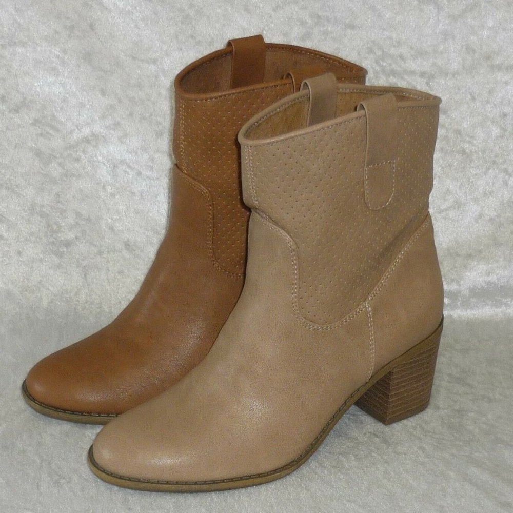 Women's Boots Camile Western Unisa size 6, 7 NEW